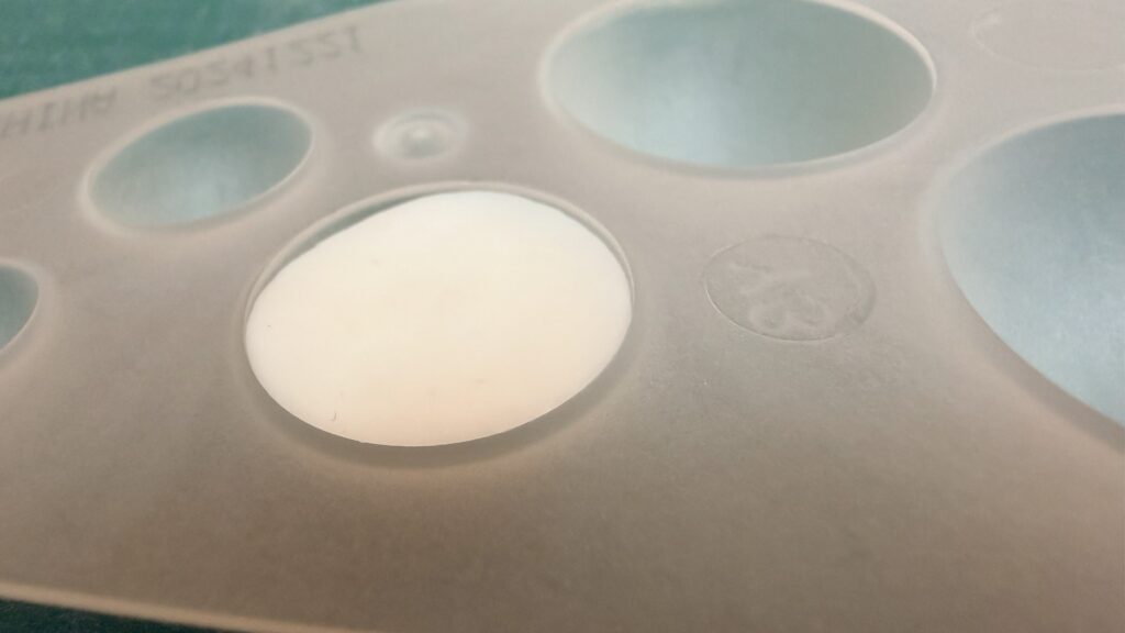 粘土スケールと樹脂粘土