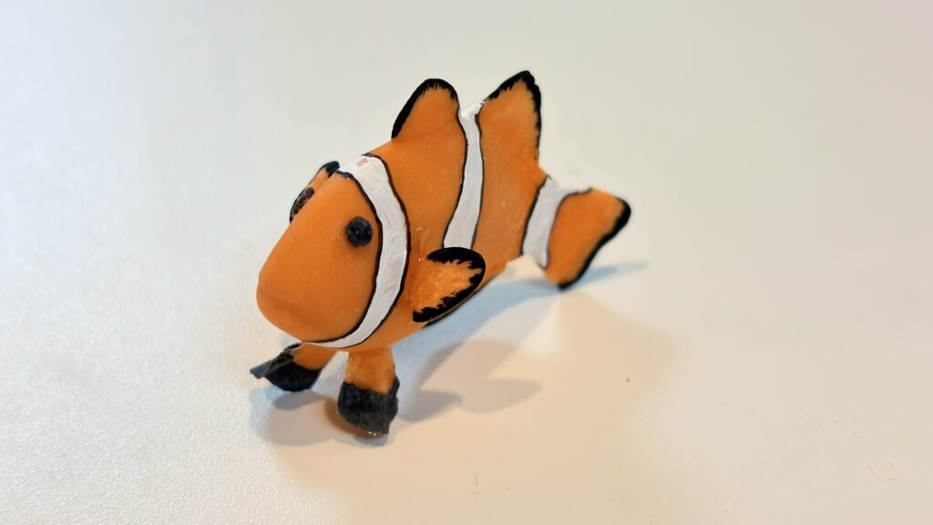 カクレクマノミのミニチュア